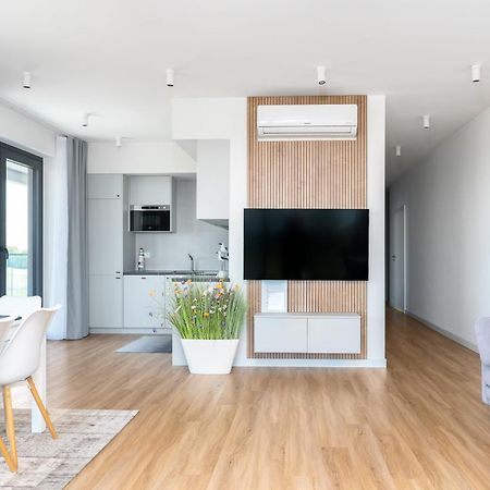 Nautic Park Apartamenty Darlowko Exterior photo